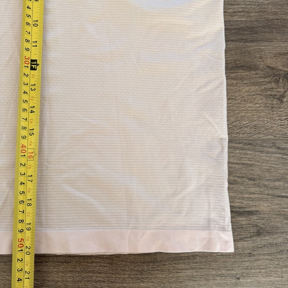 Lululemon Swiftly Tech Cropped Racerback Tank Women's Size 10 Light Pink - Picture 3 of 6